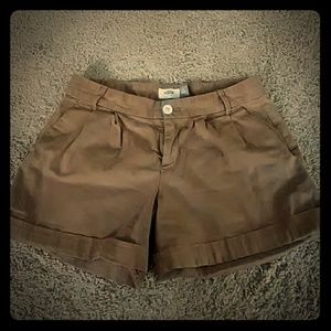 5 for $25 Old Navy Khaki shorts